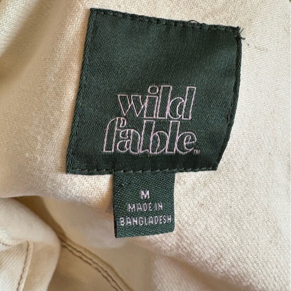Wild Fable Cropped Denim Trucker Jacket Women's Size medium Ivory
Frayed Hem - Picture 2 of 7